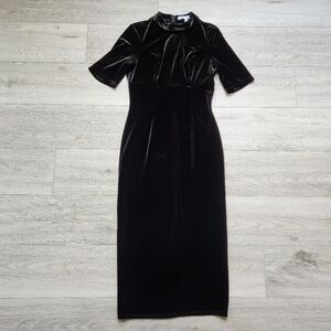 BCBGeneration Black Velvet Dress Womens 6 Short Sleeve Cocktail Keyhole Nwt
